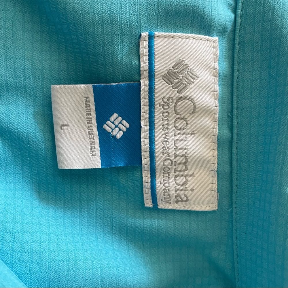 Columbia light blue Long Sleeve Women's Top button‎ up Omni shade - Picture 7 of 7